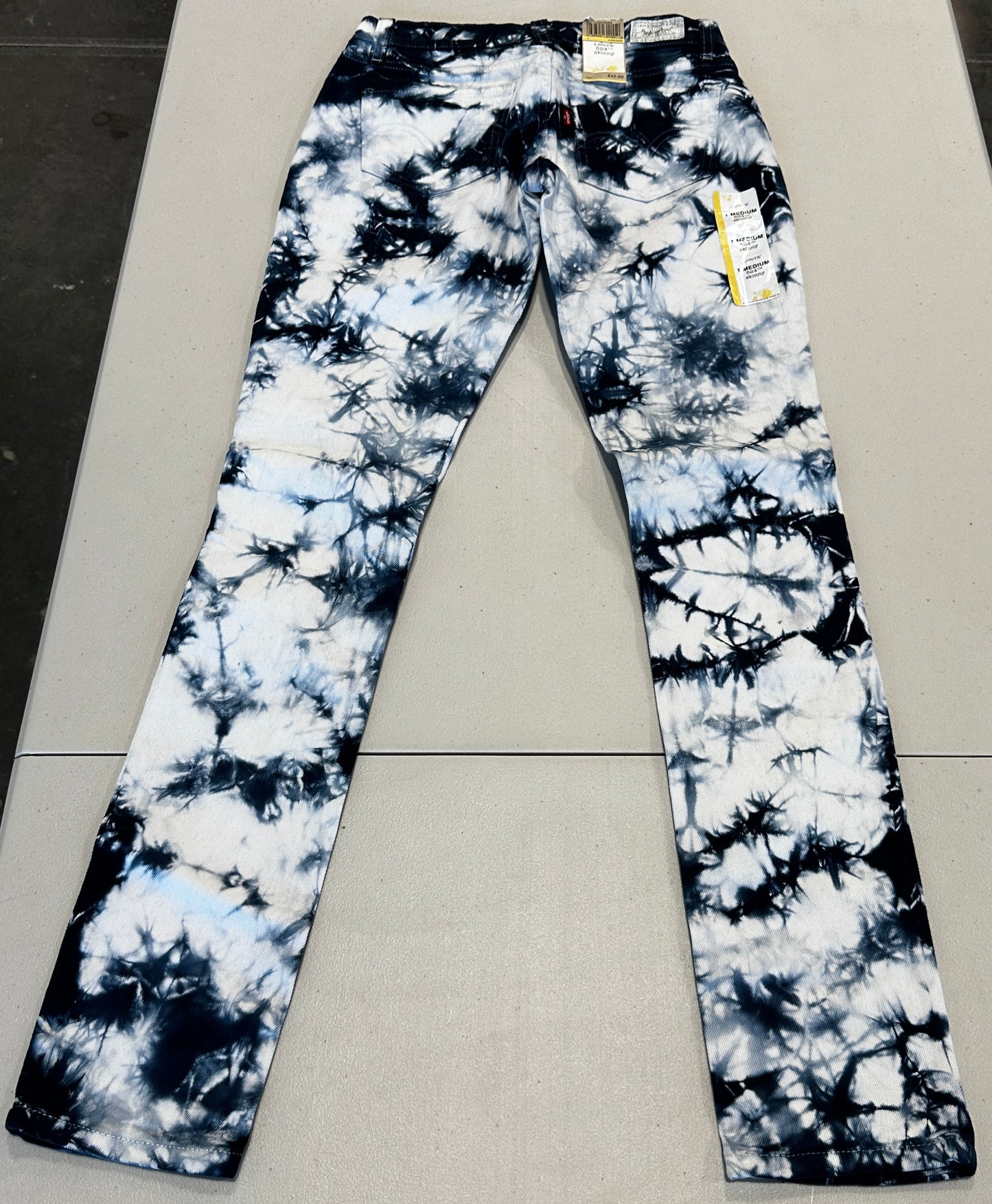 Levi's 524 Skinny Jeans Bleach Wash Jr. Size 7